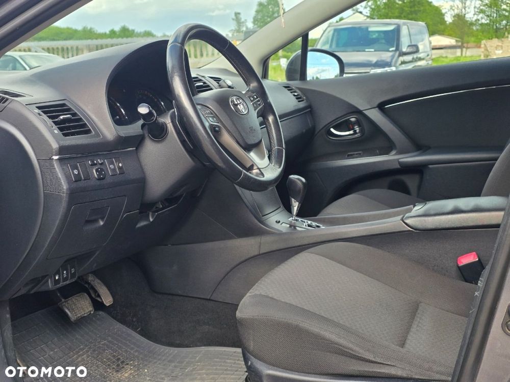Toyota Avensis 2.2 D-4D Platinium - 10