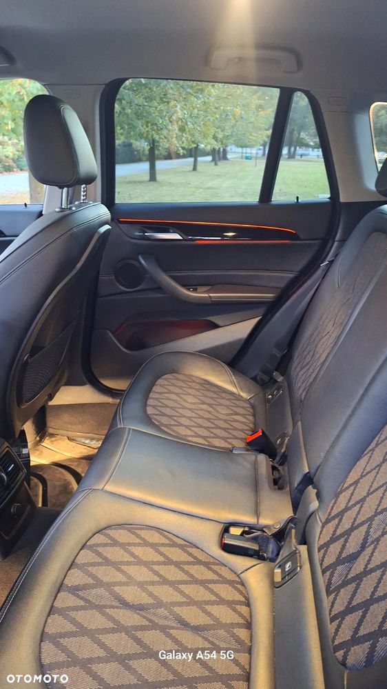 BMW X1 - 13