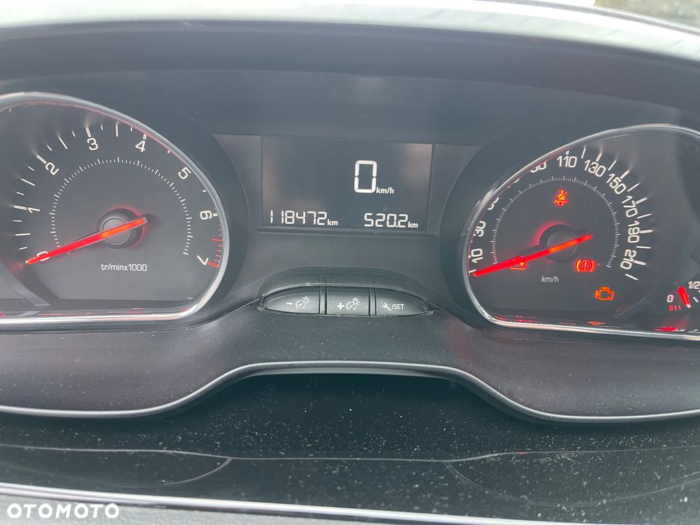 Peugeot 208 PureTech 68 Access - 17