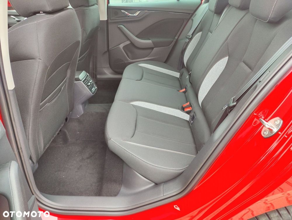 Skoda Kamiq 1.5 TSI Drive DSG - 24