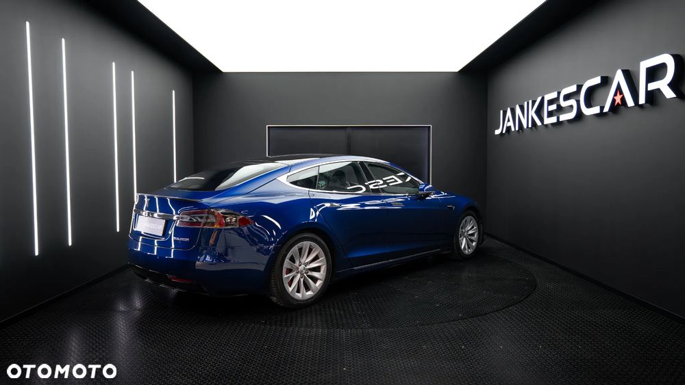 Tesla Model S Performance - 7