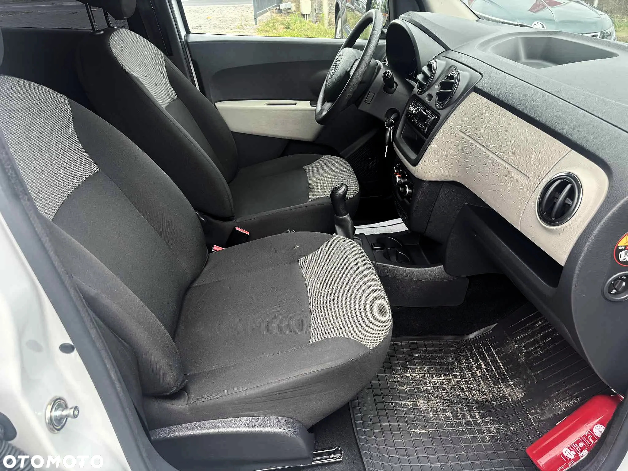 Dacia Lodgy TCe 115 Comfort - 13