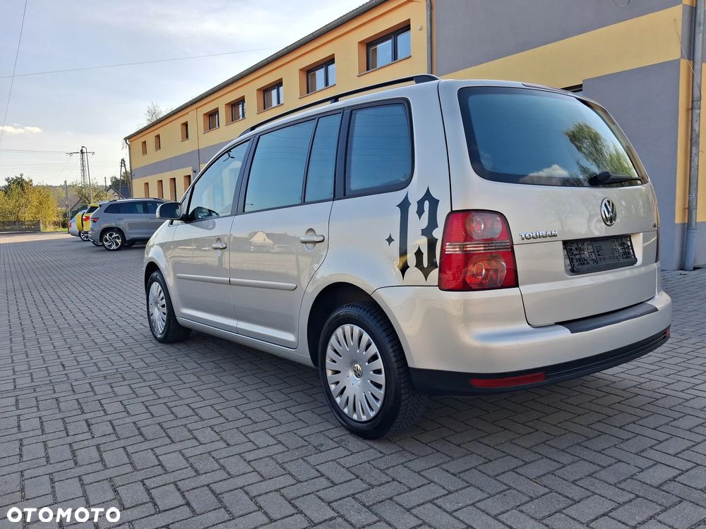 Volkswagen Touran 1.4 TSI DSG Highline - 7