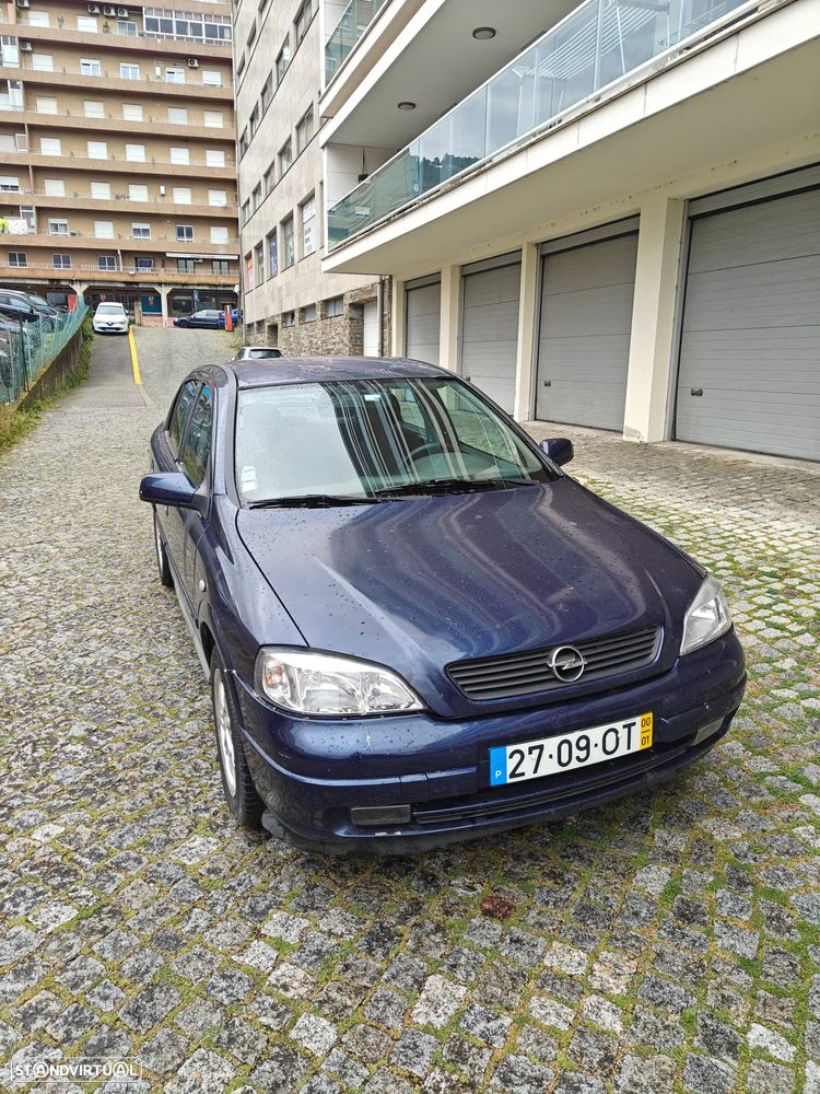 Opel Astra 1.4 Sport - 1