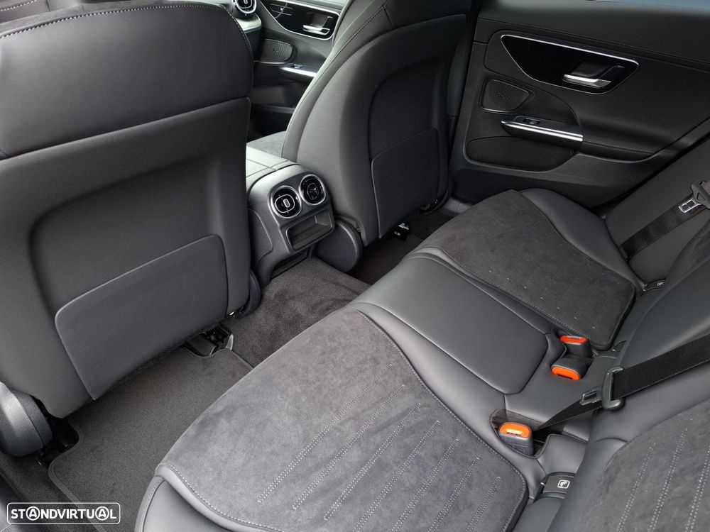 Mercedes-Benz C 300 de AMG Line - 27