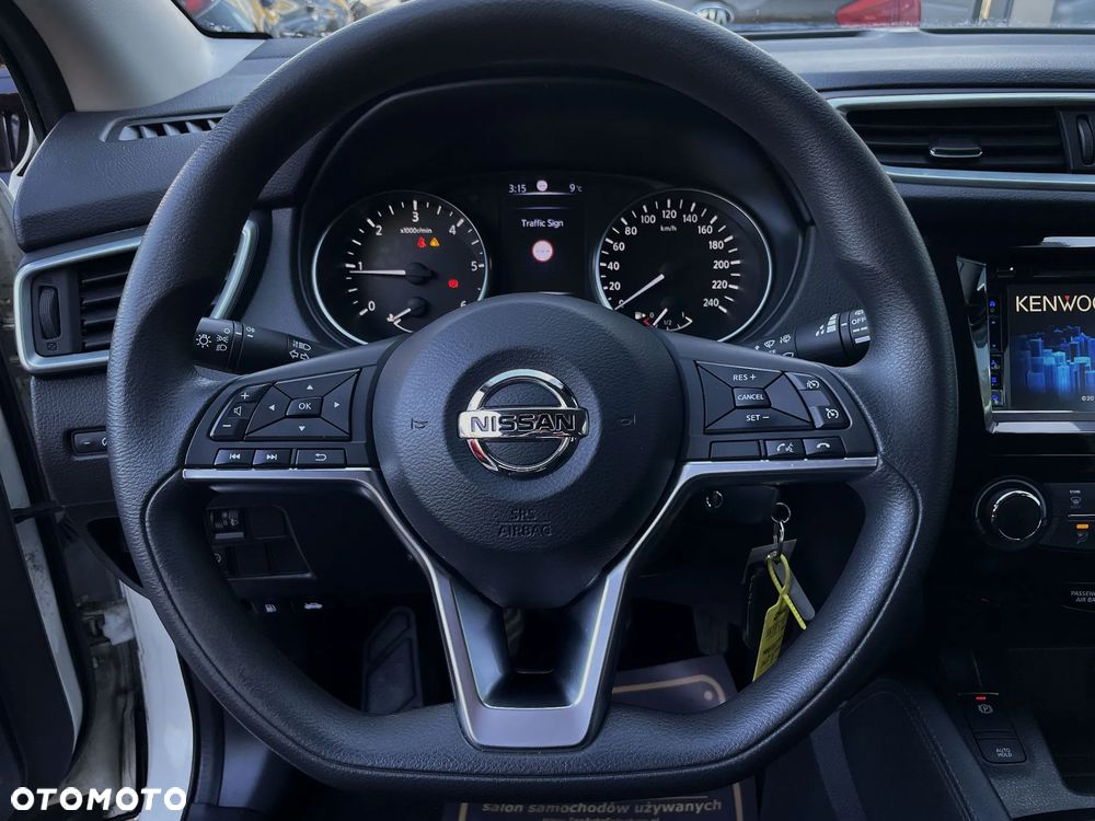 Nissan Qashqai 1.5 dCi N-Connecta - 23