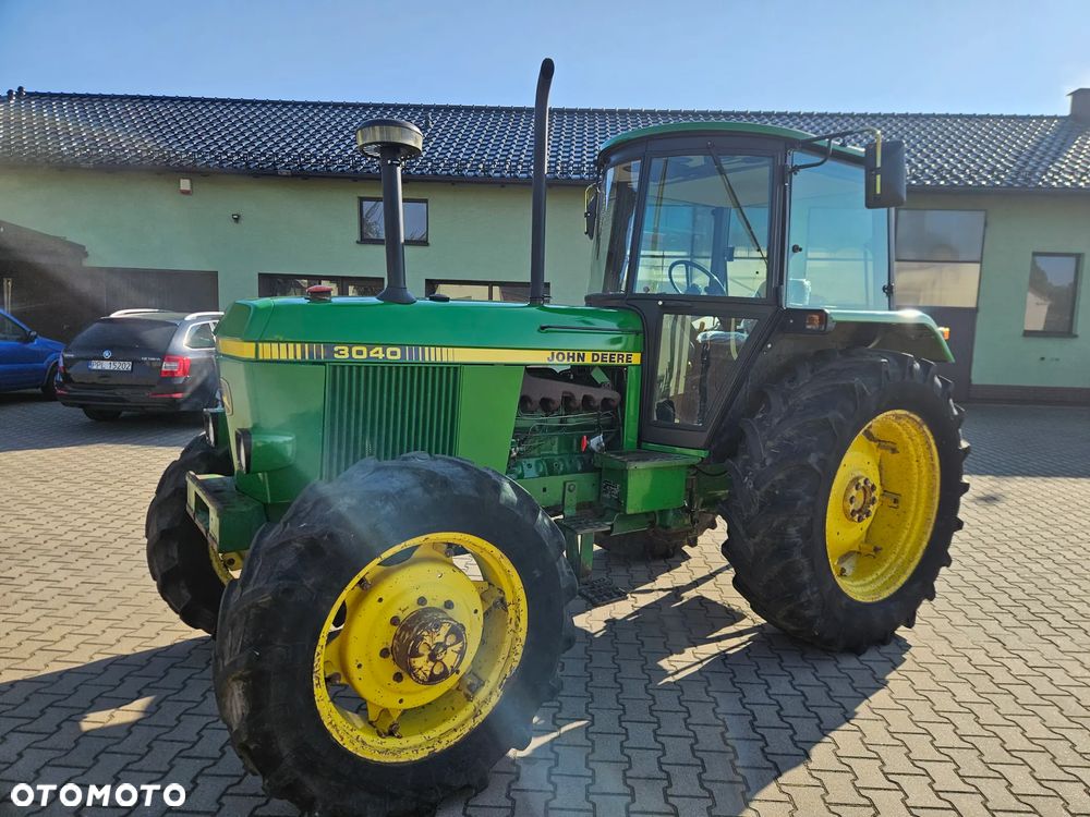John Deere 3040 - 2
