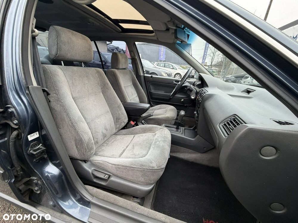 Honda Accord 2.0i-16 EX - 21