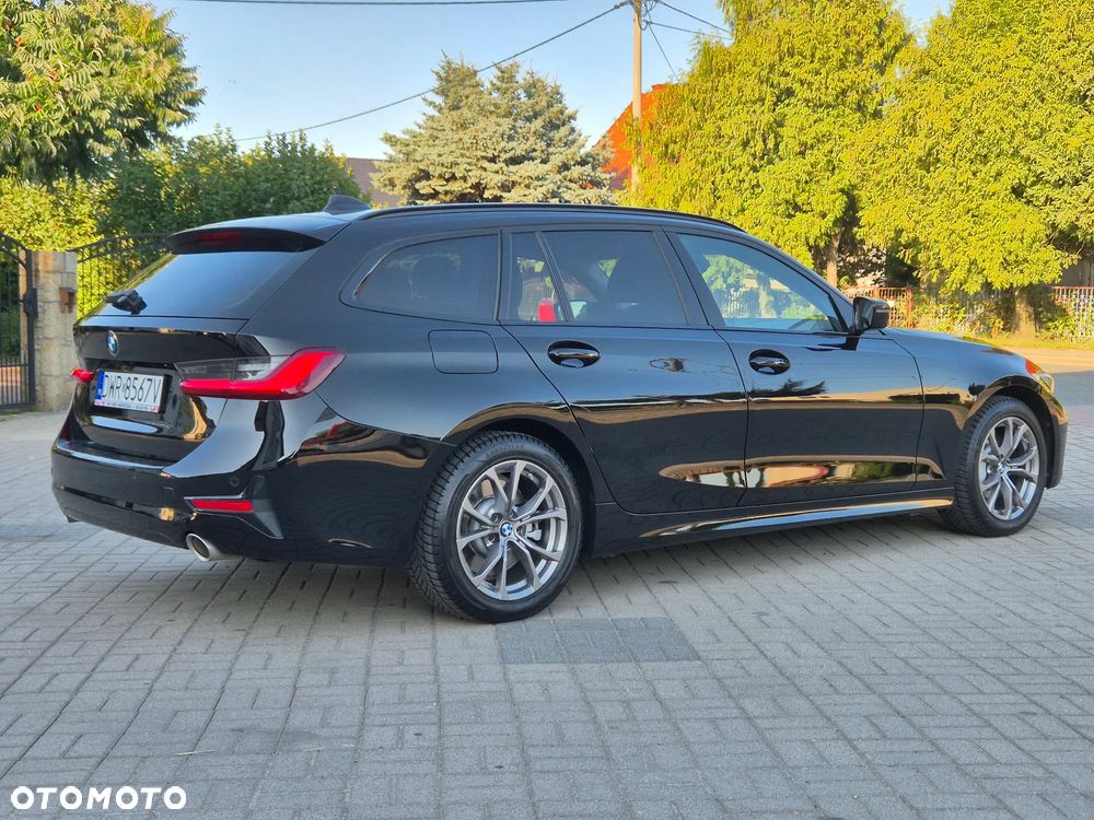 BMW Seria 3 330i Sport Line - 9