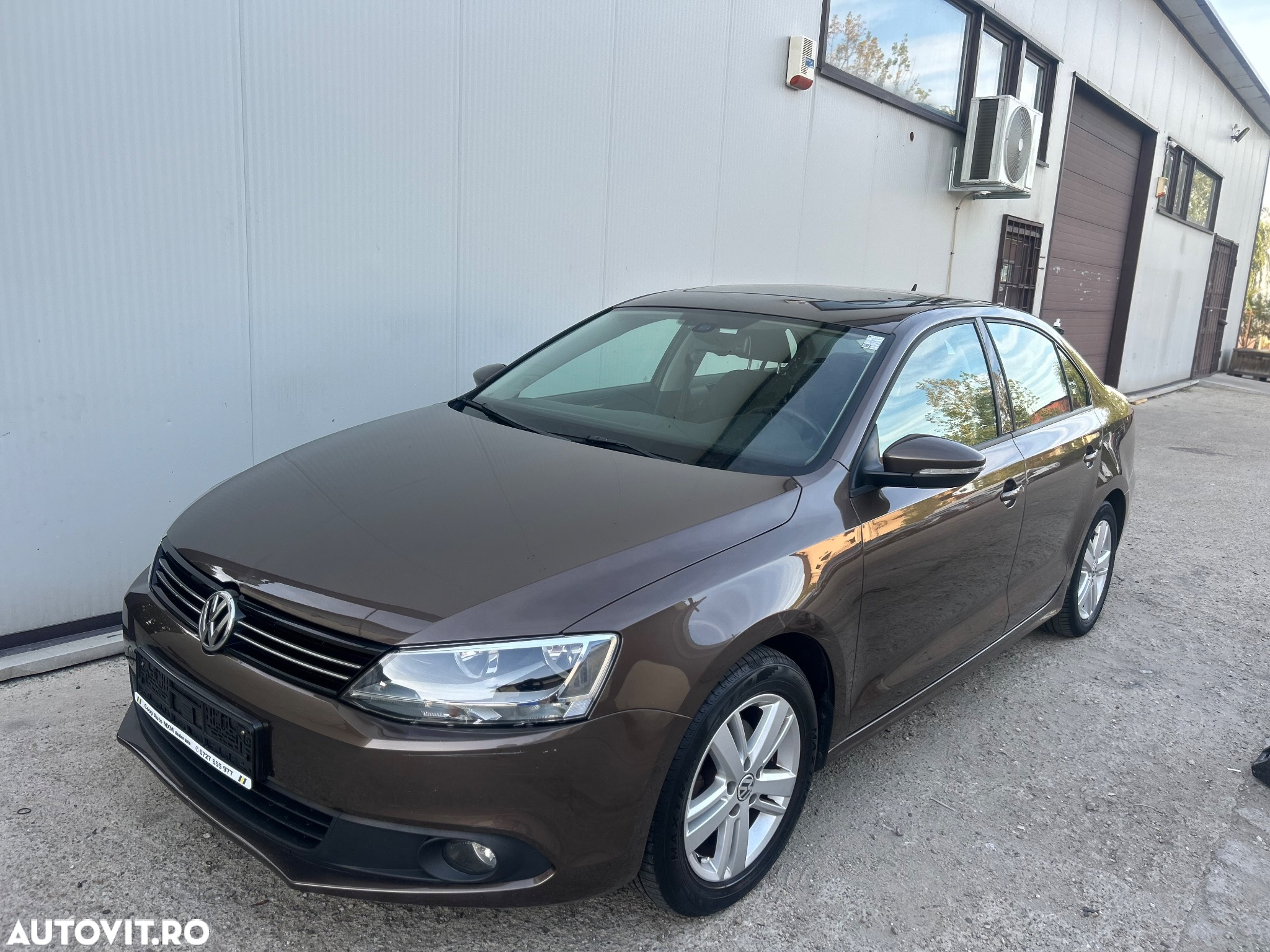 Volkswagen Jetta 1.6 TDI Blue Motion Technology Comfortline - 4