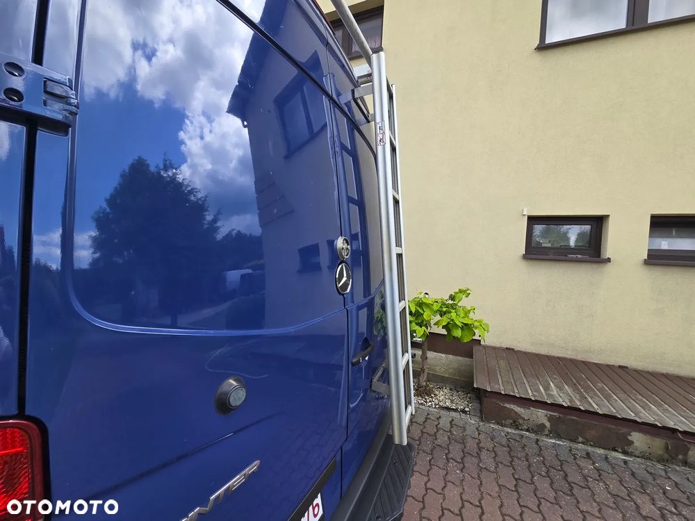 Mercedes-Benz Sprinter - 20