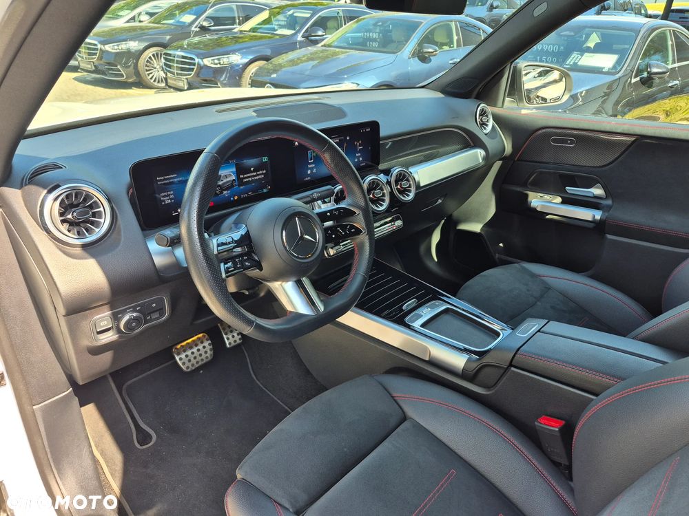 Mercedes-Benz GLB 200 7G-DCT - 14