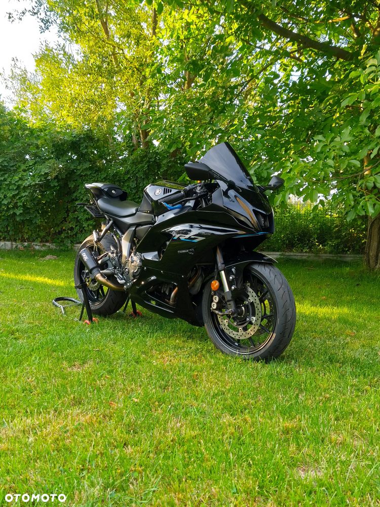 Yamaha R7 - 3