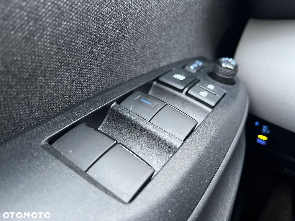 Toyota Yaris Cross Hybrid 1.5 Comfort - 29