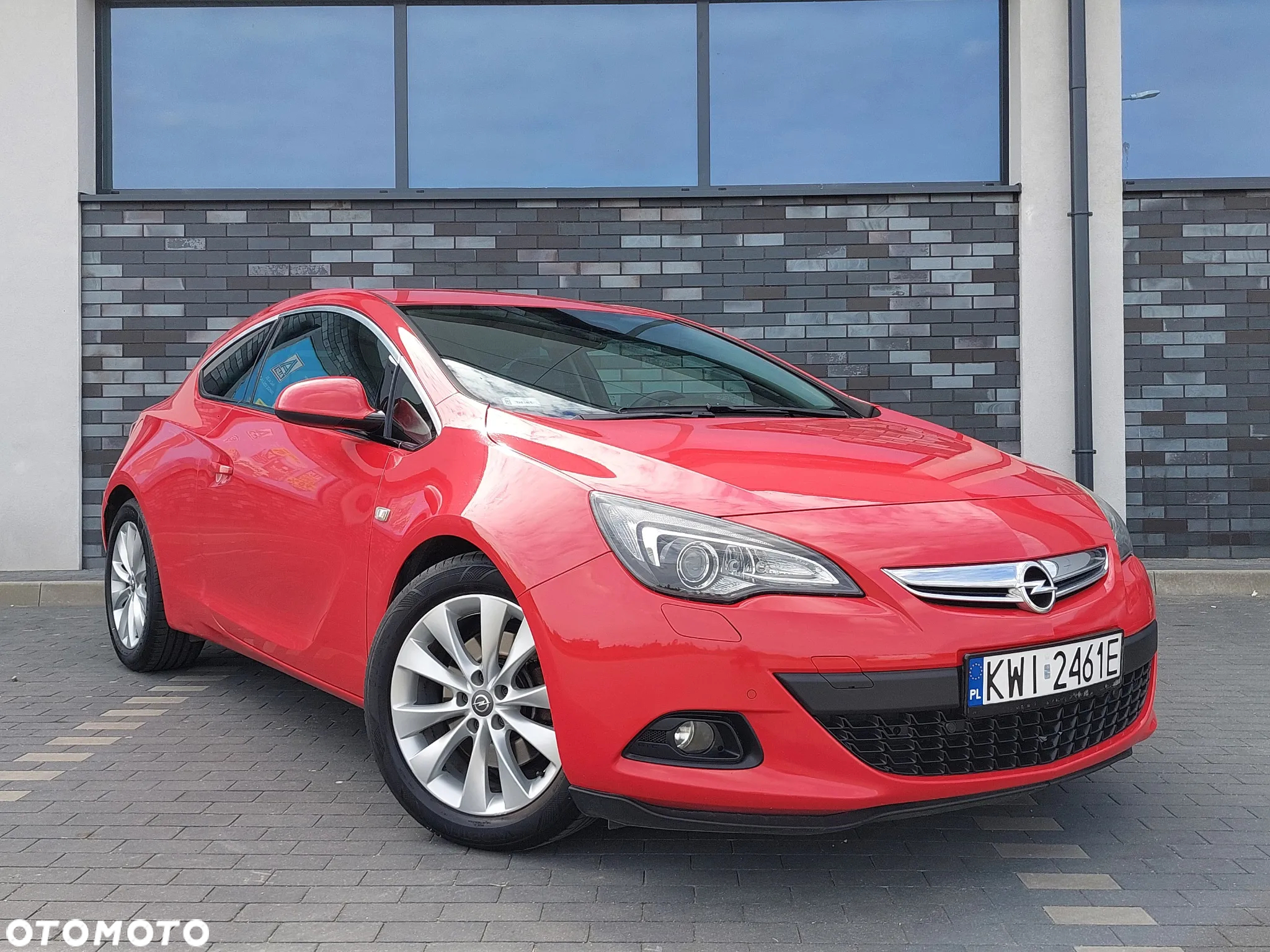 Opel Astra IV GTC 1.6 T Active - 2
