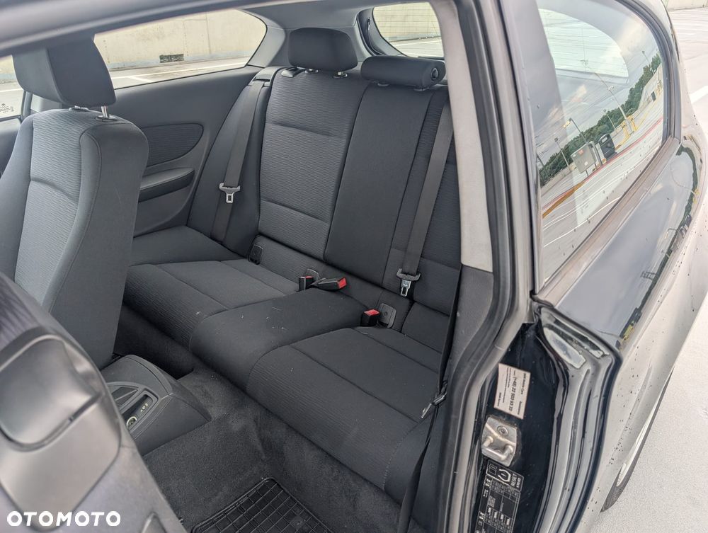 BMW Seria 1 116i - 14