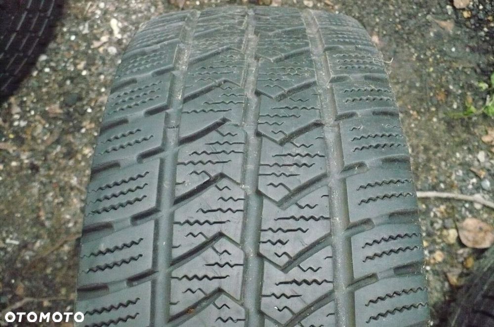 SEMPERIT Van Grip 205/65R16C 6mm 2017 - 1
