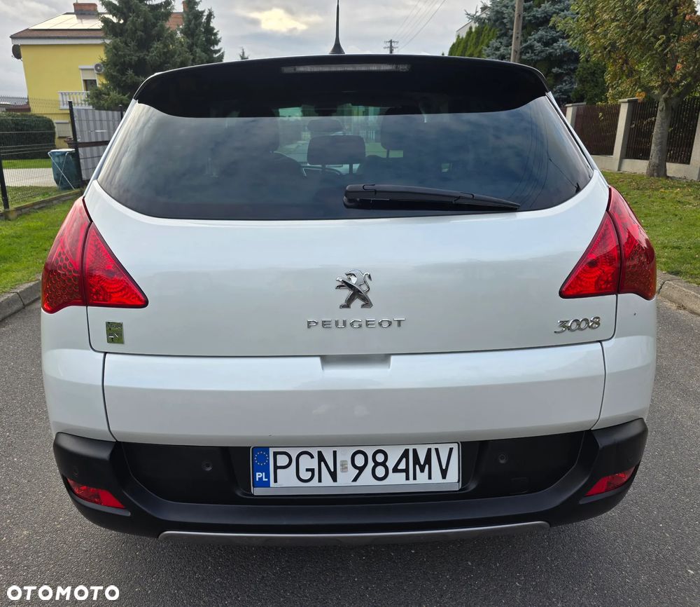 Peugeot 3008 Hybrid4 - 6
