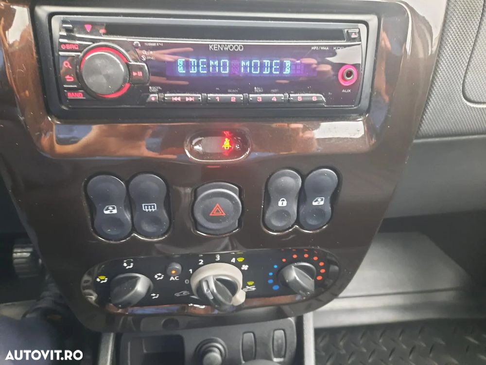 Dacia Duster 1.6 16V 105 4x2 Celebration - 13