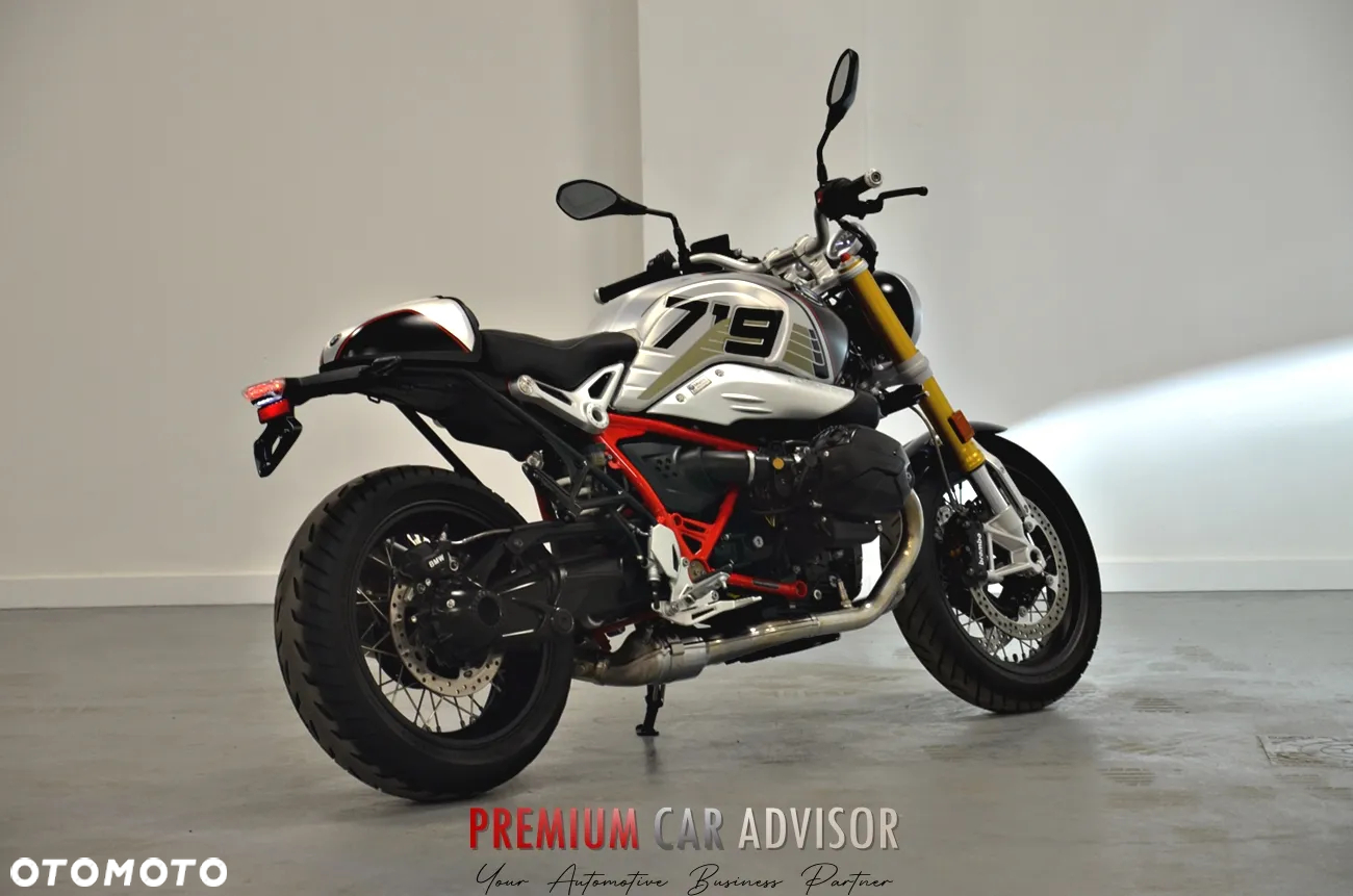BMW R - 9