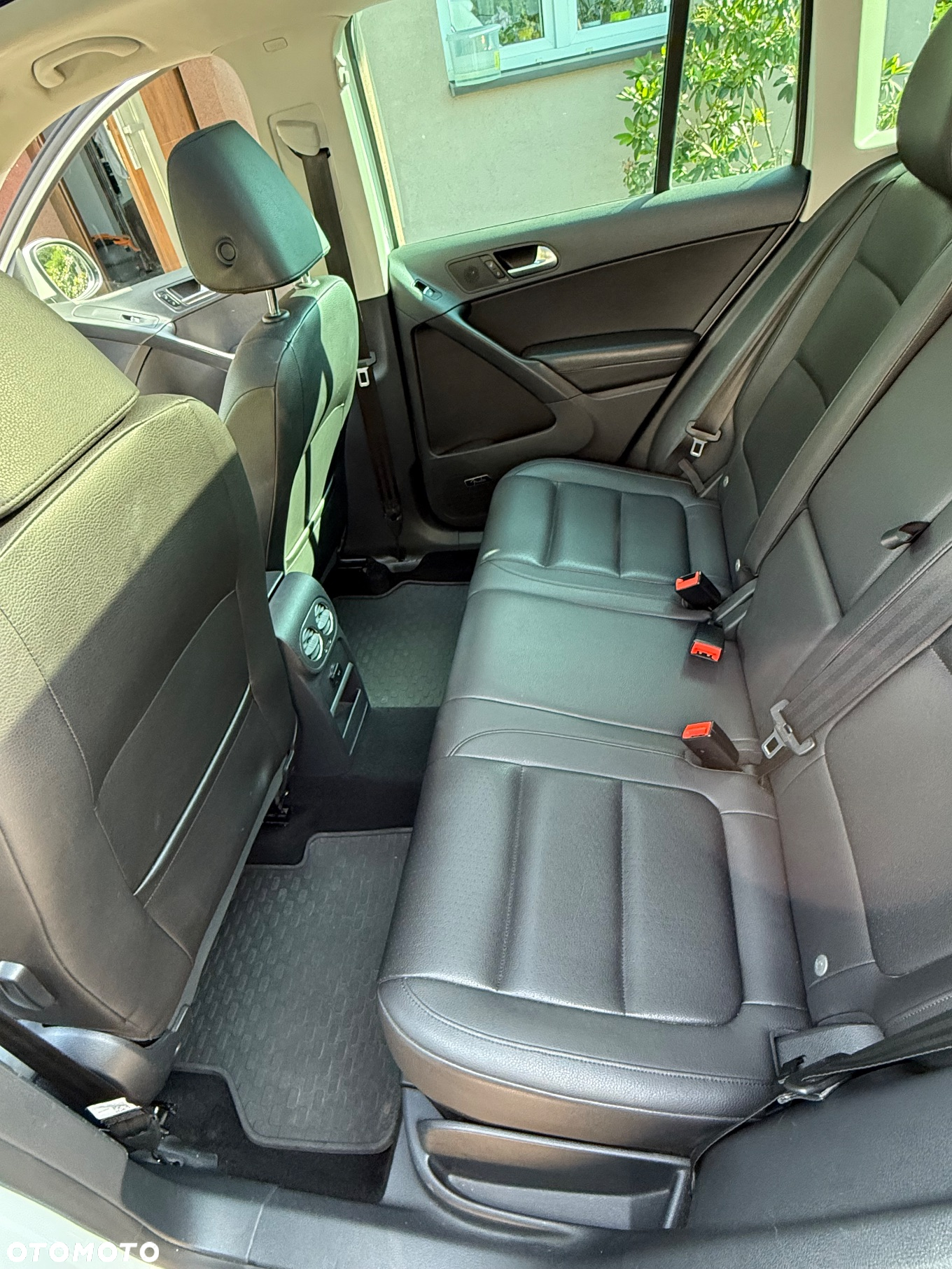 Volkswagen Tiguan - 10