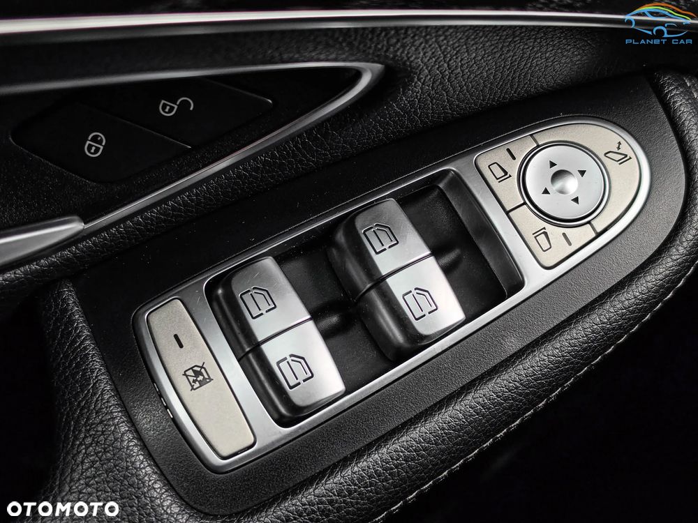 Mercedes-Benz GLC 220 d 4Matic 9G-TRONIC - 25