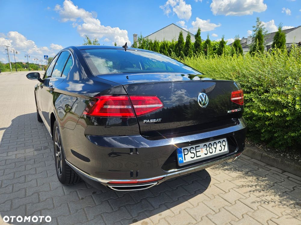 Volkswagen Passat 2.0 TDI Bi-Turbo BMT 4Mot Highline DSG - 12