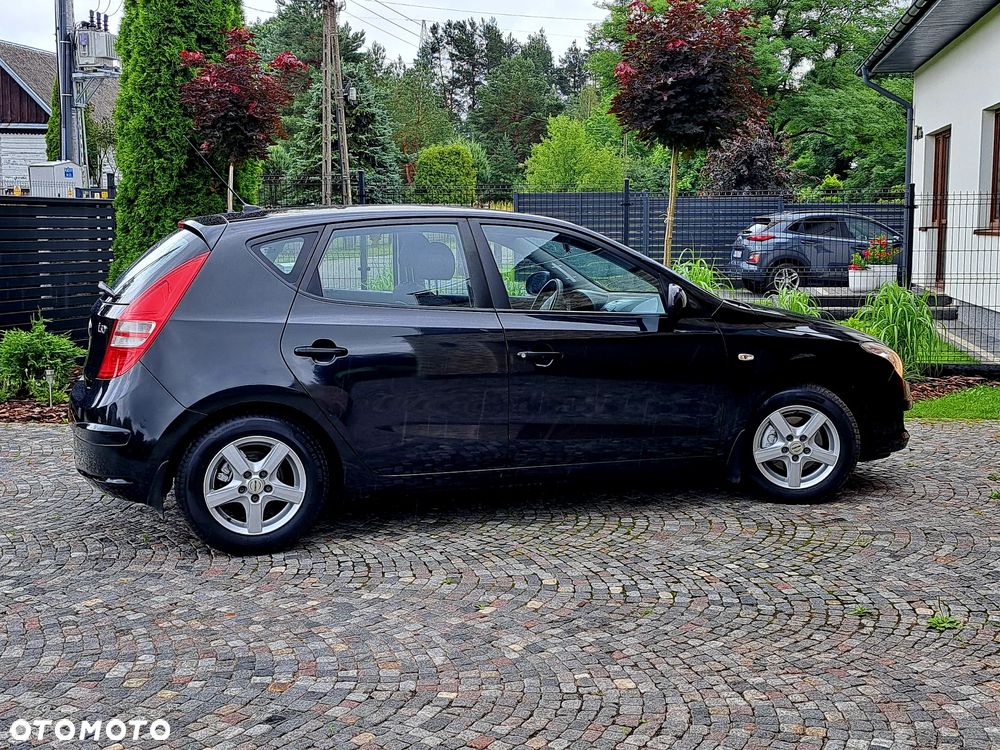 Hyundai i30 1.4 Classic + World Cup - 3