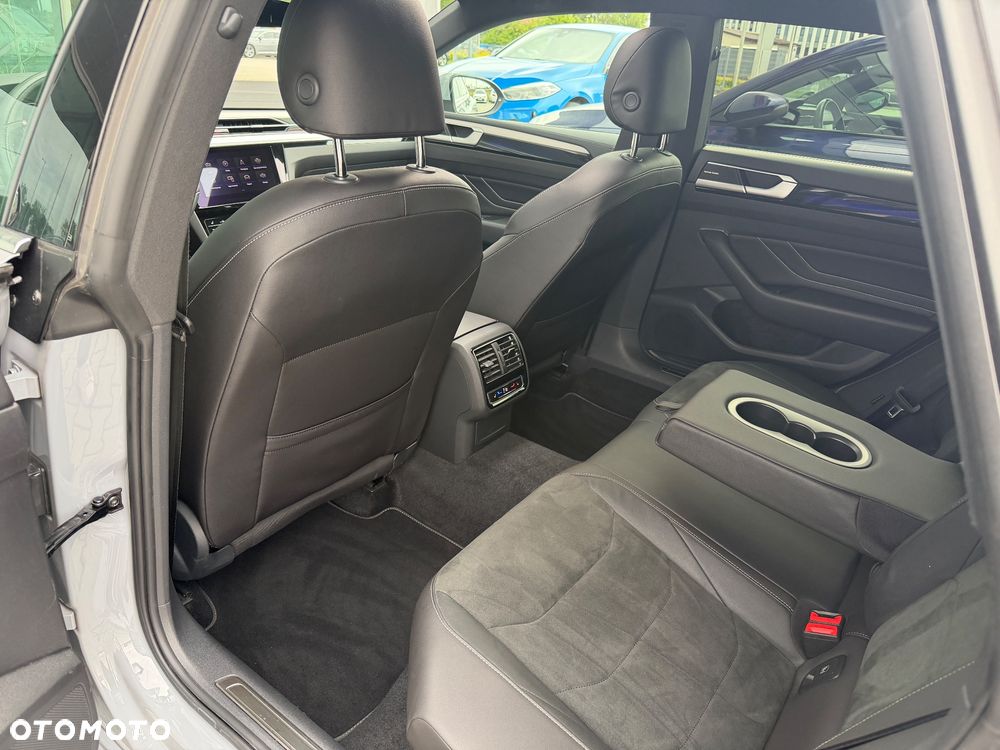 Volkswagen Arteon 2.0 TDI R-Line DSG - 18