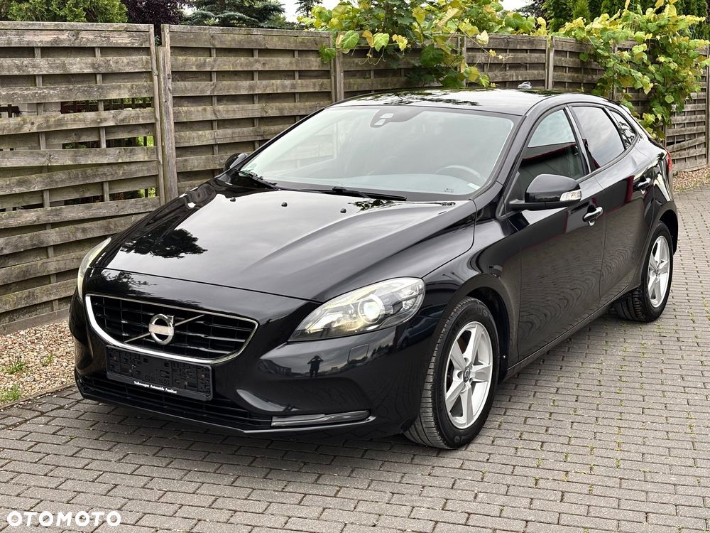 Volvo V40 D2 Momentum - 2