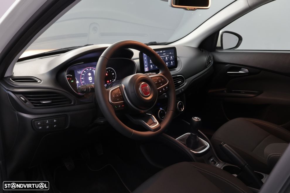 Fiat Tipo Station Wagon Cross 1.0 GSE T3 Cross - 23