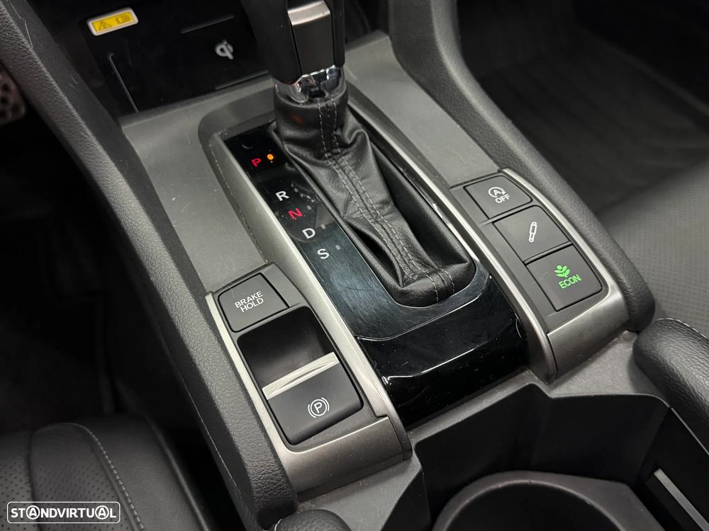 Honda Civic 1.0 i-VTEC Executive CVT - 33