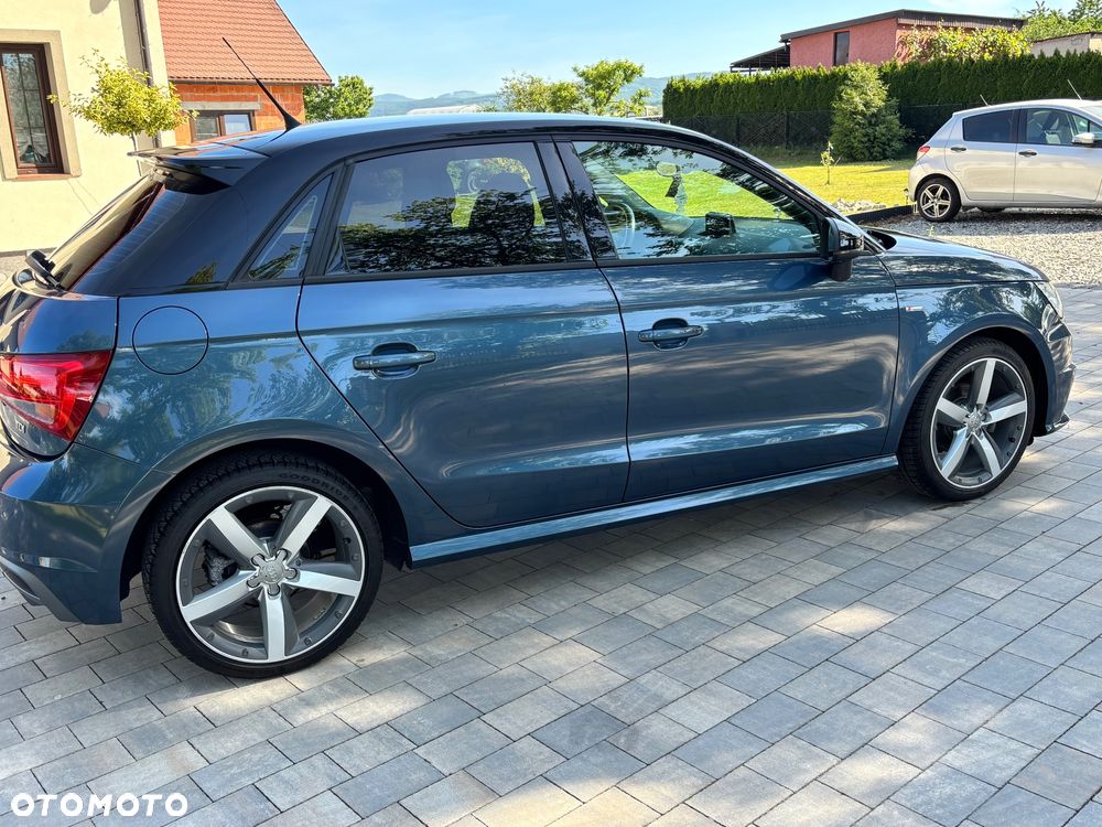 Audi A1 Sportback 1.4 TDI Design - 12