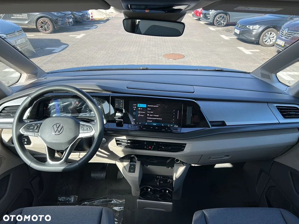 Volkswagen Multivan - 12