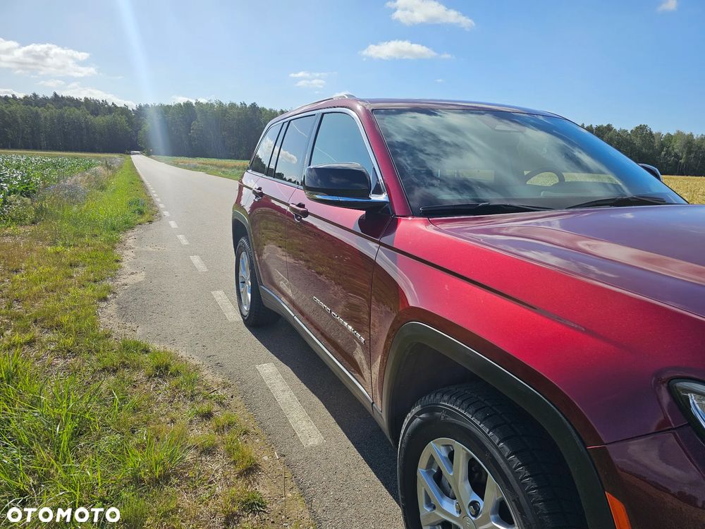 Jeep Grand Cherokee - 30
