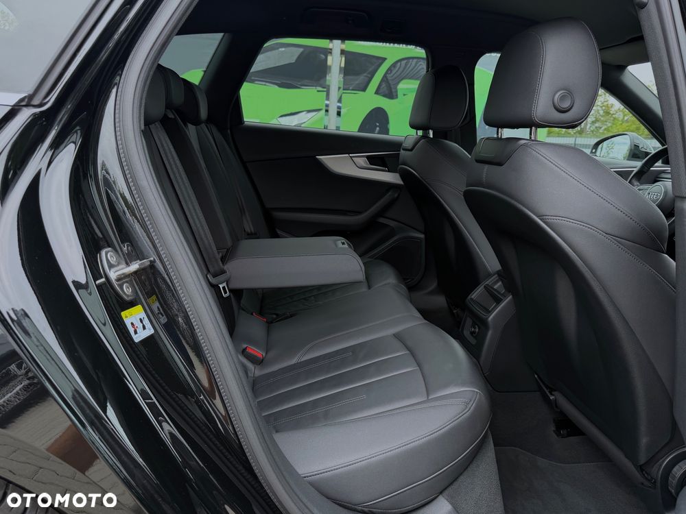 Audi A4 Avant - 33