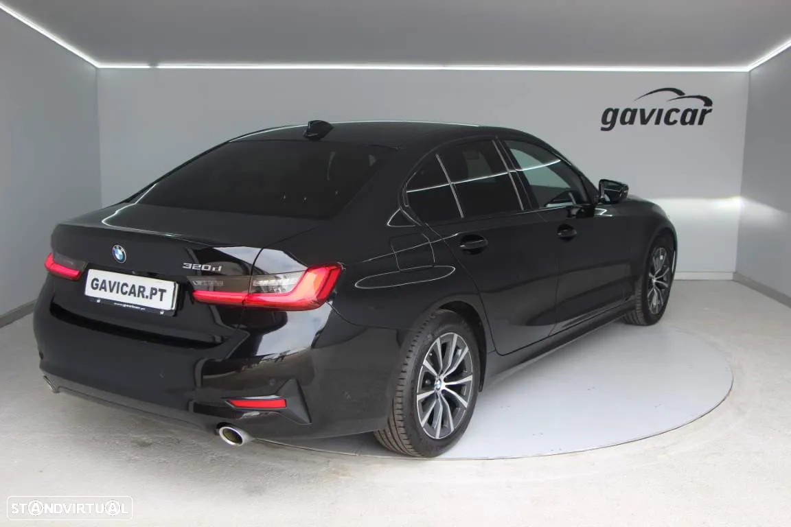 BMW 320 d Auto - 29