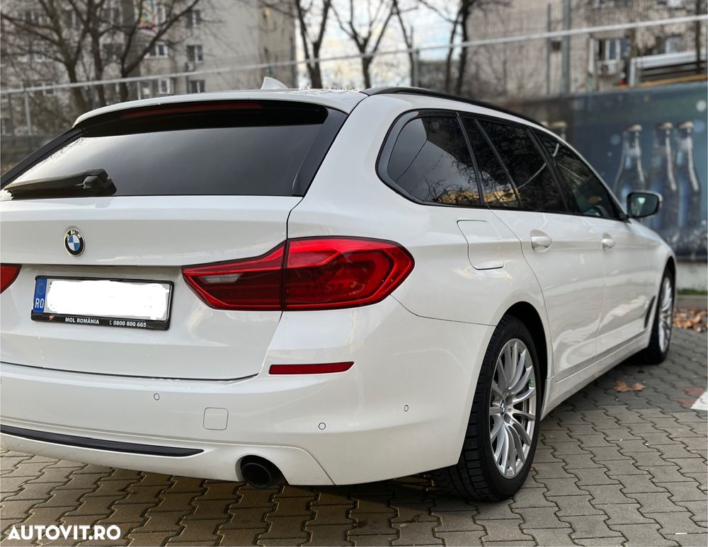 BMW Seria 5 520d Touring Aut. Sport Line - 8