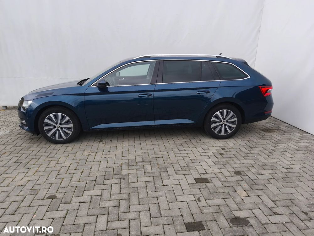 Skoda Superb Combi 2.0 TDI DSG Style - 2