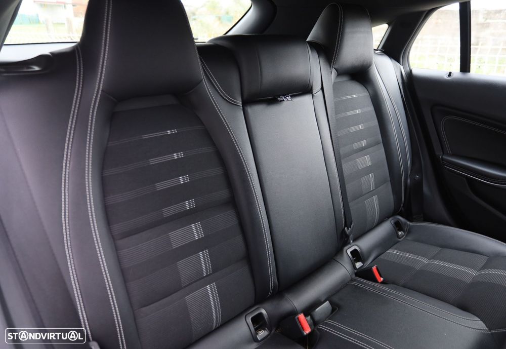 Mercedes-Benz CLA 180 d Shooting Brake Urban - 17