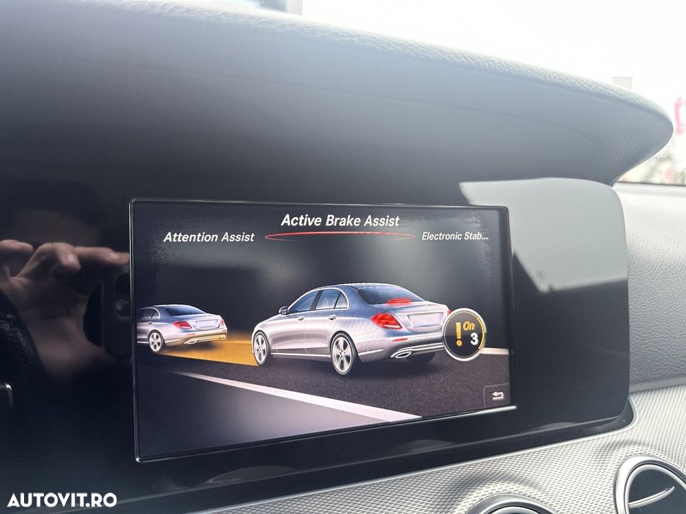 Mercedes-Benz E - 17