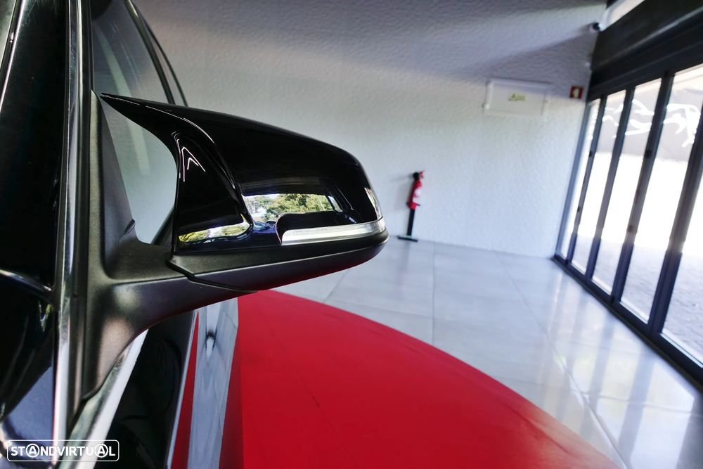 BMW 320 d Pack M - 10