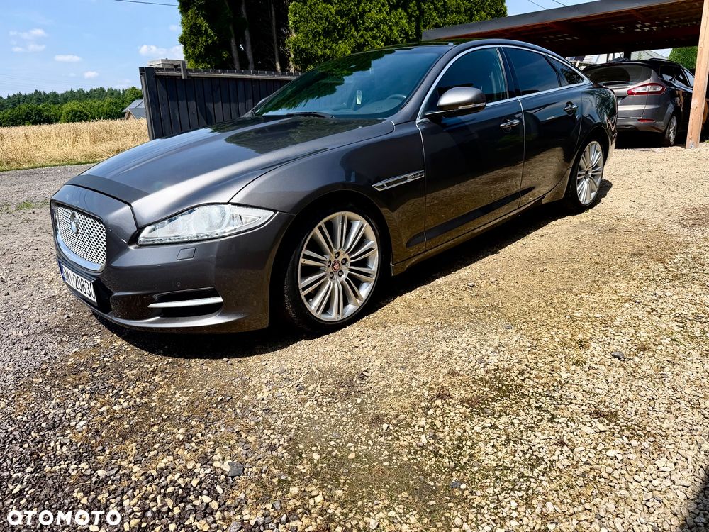 Jaguar XJ 3.0 D V6 Luxury - 4