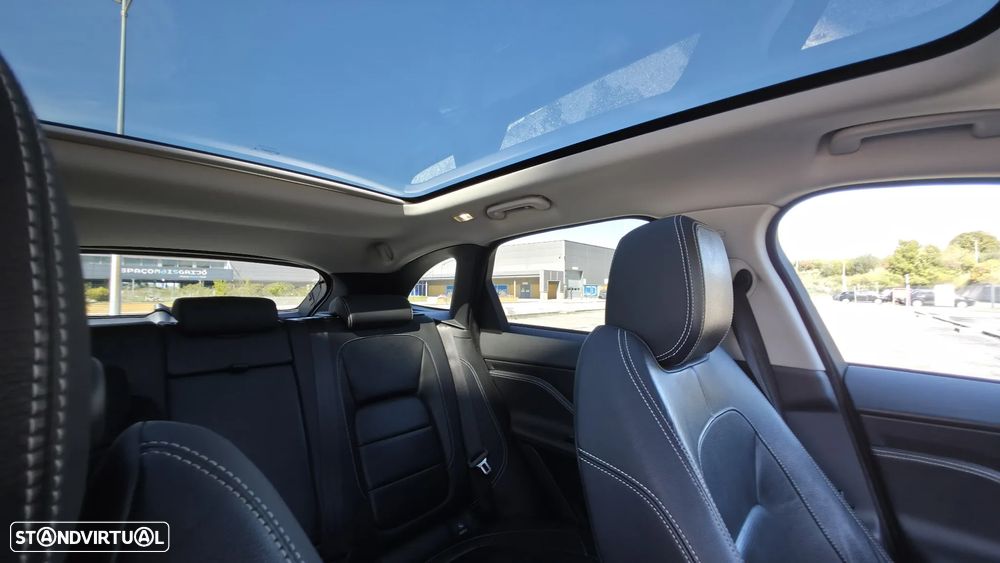 Jaguar F-Pace 2.0 i4D R-Sport AWD Aut. - 11