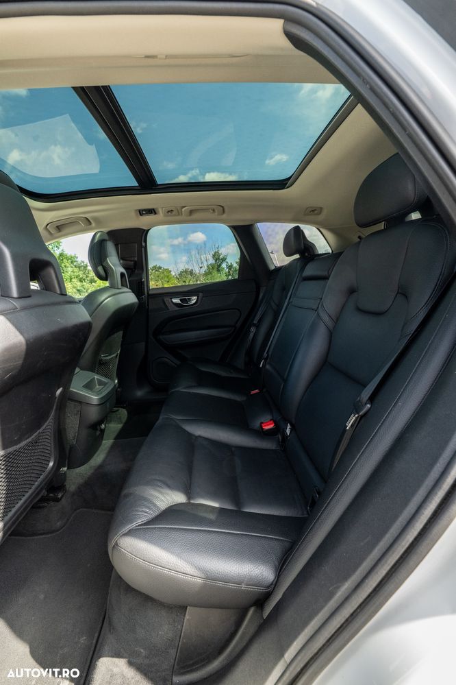Volvo XC 60 D4 AWD Momentum - 7