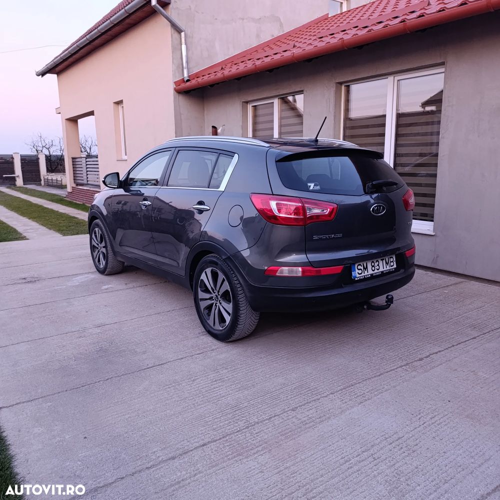 Kia Sportage 2.0 CRDI 4WD Automatik Dream-Team Edition - 2