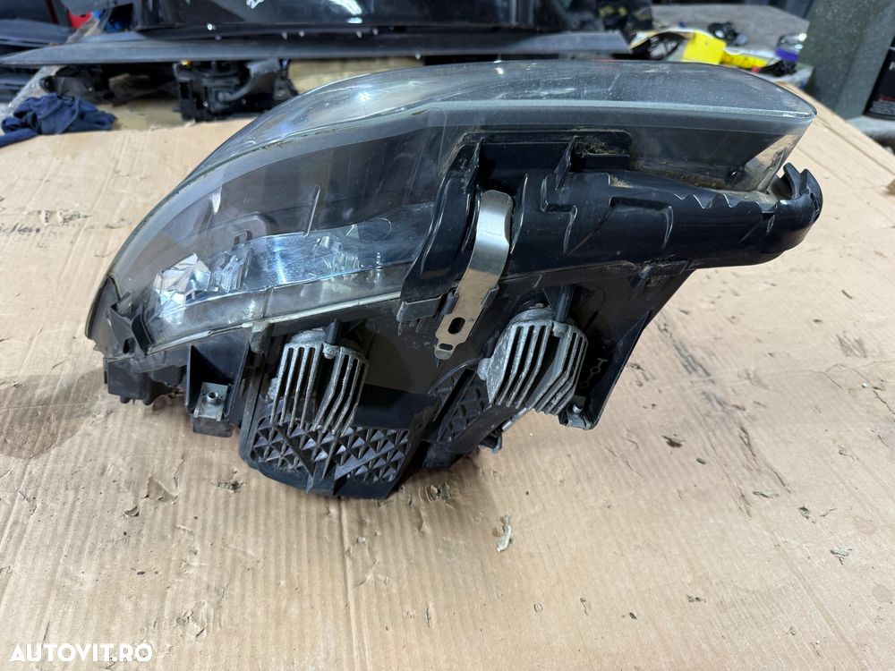 Far dreapta xenon complet BMW seria 5 F10-F11 LCI facelift an 2013-2016 cod 7317134 - 2