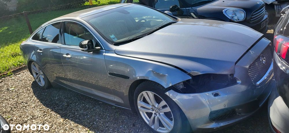 Jaguar XJ 3.0 V6 S Luxury - 4