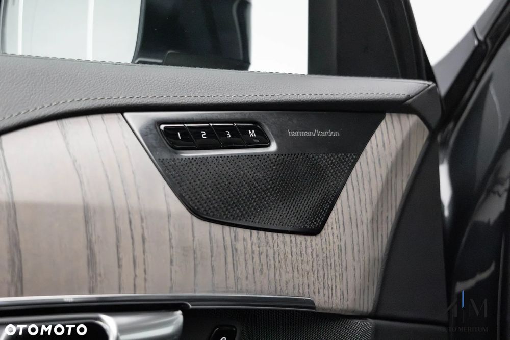 Volvo XC 90 B5 D AWD Ultimate Bright - 17