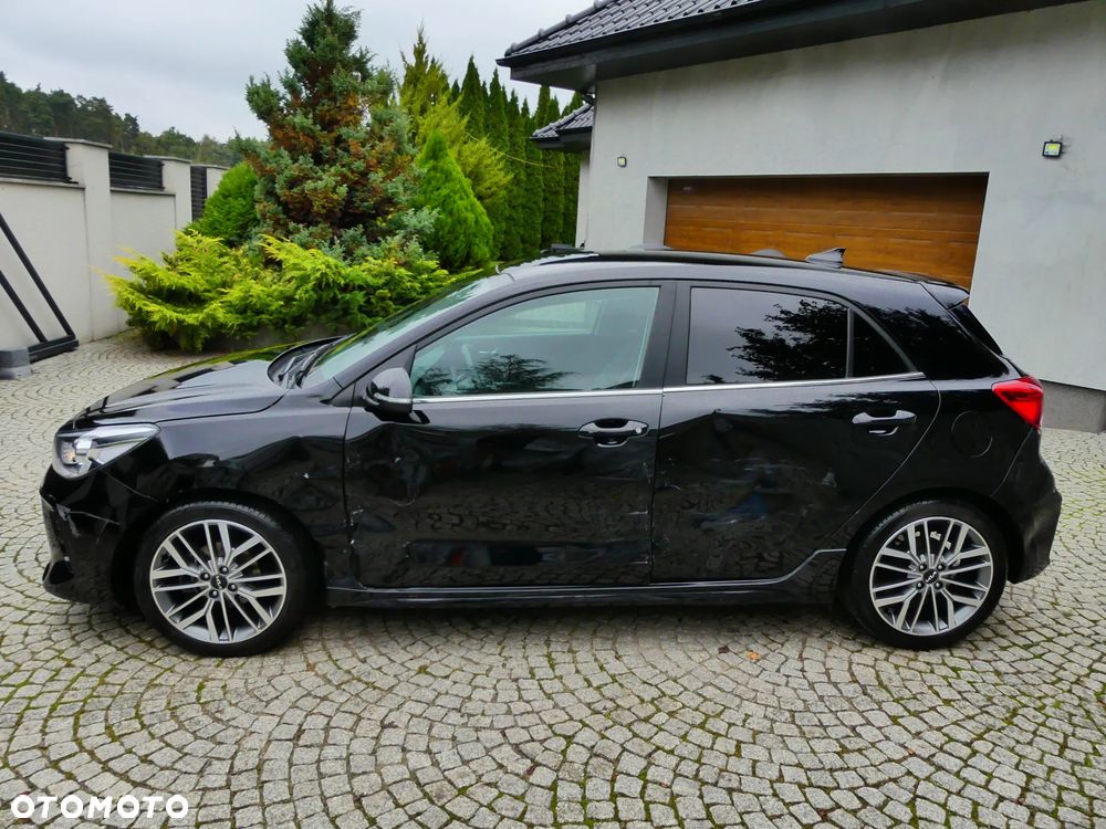 Kia Rio - 11
